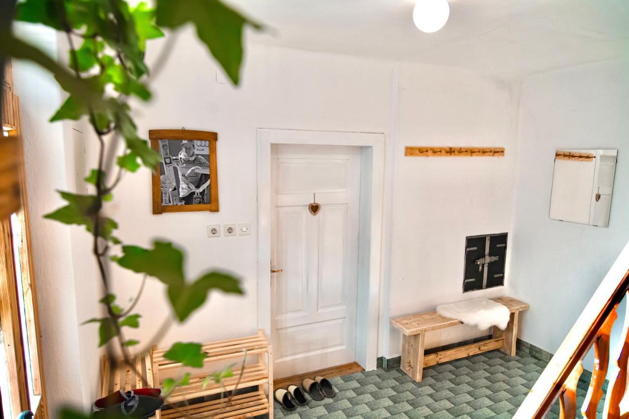 Alpine Home - Rooms Краньска Гора Экстерьер фото